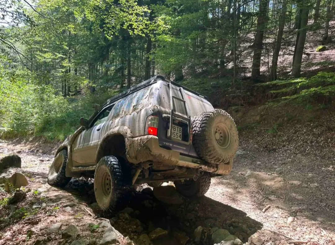 Активен отдих в цялата България – 4x4 Trips Bulgaria - офроуд разходки, с високопроходими автомобили