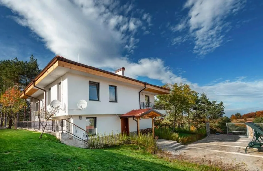 Хижи, вили, еко селища, горски кътове в Бойково – Вила Маринови / Villa Marinovi община Родопи, област Пловд… – снимка 2