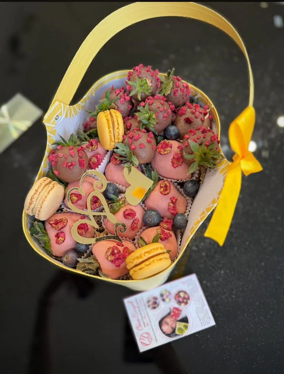 Сладкарници и торти в Монтана – Chocoberrya - торти, десерти и подаръци с шоколад – снимка 2