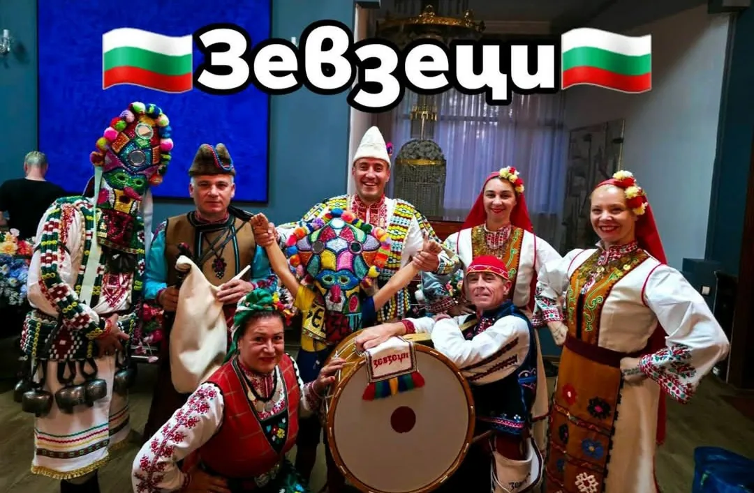 Фолклорни танцови състави за събития в цялата България – Фолклорна формация ЗЕВЗЕЦИ – снимка 3