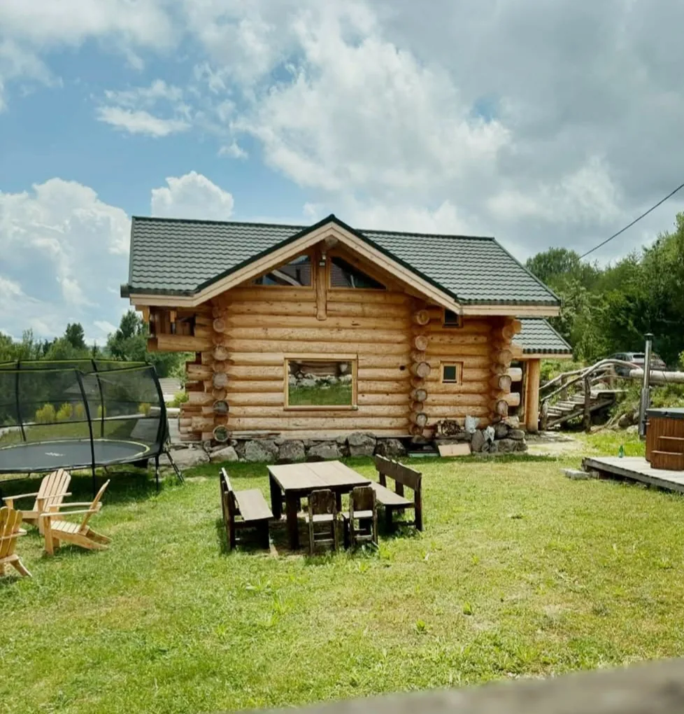 Хижи, вили, еко селища, горски кътове в Левочево – Къщи за гости „Eco Houses Art of Living“ на няколко минути от Пампор…