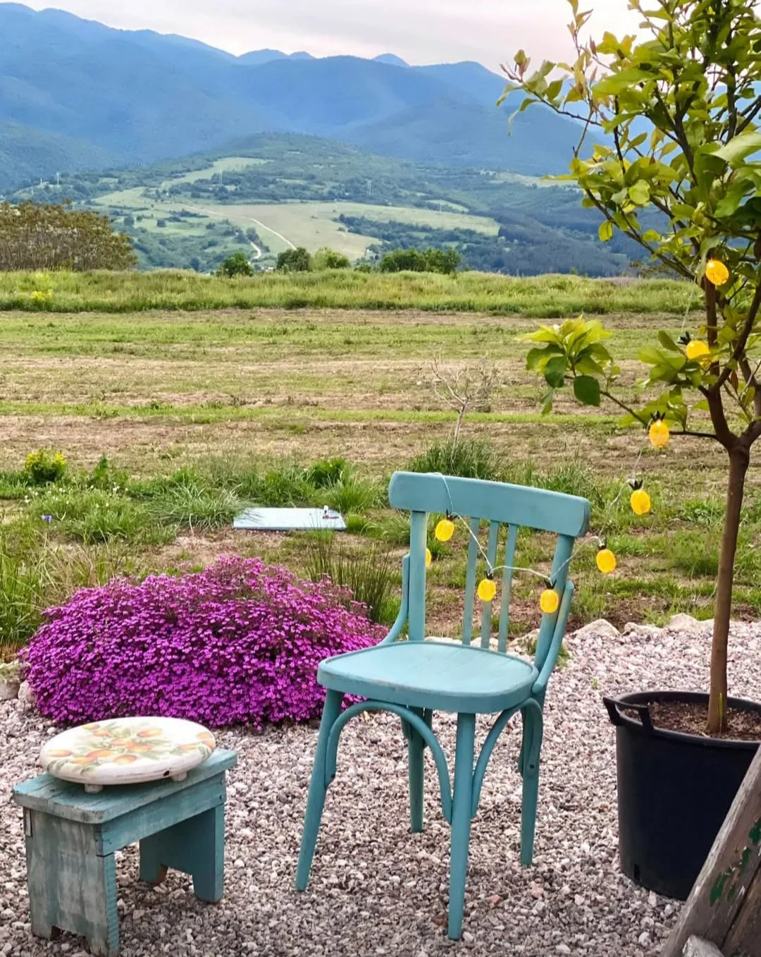 Красиви места за фотосесии в Дъбравите – Little Tuscany/Малката Тоскана - градина фотолокация – снимка 2