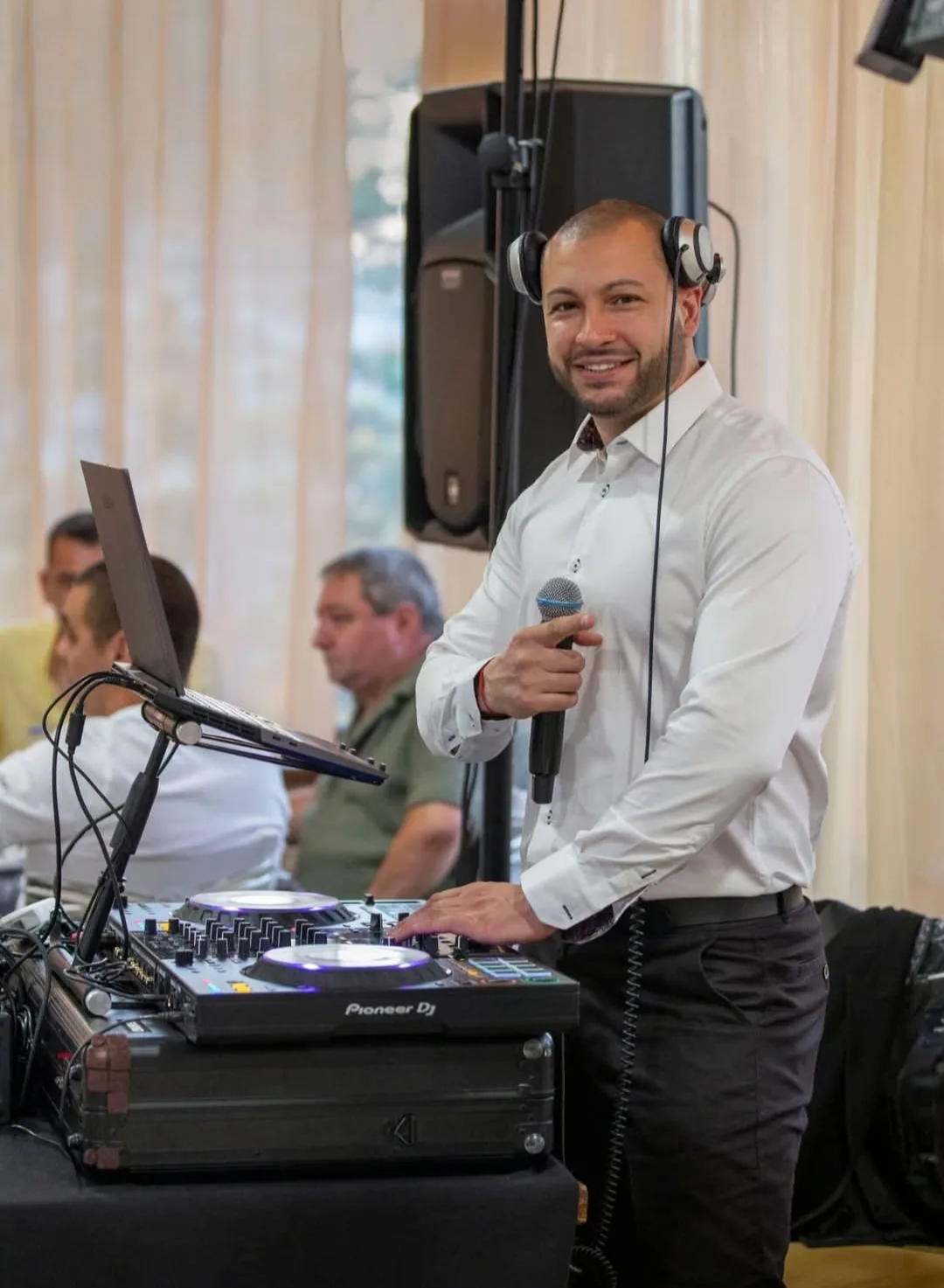 DJ и озвучаване в Плевен – DJ PM - DJ и водещ за вашето събитие