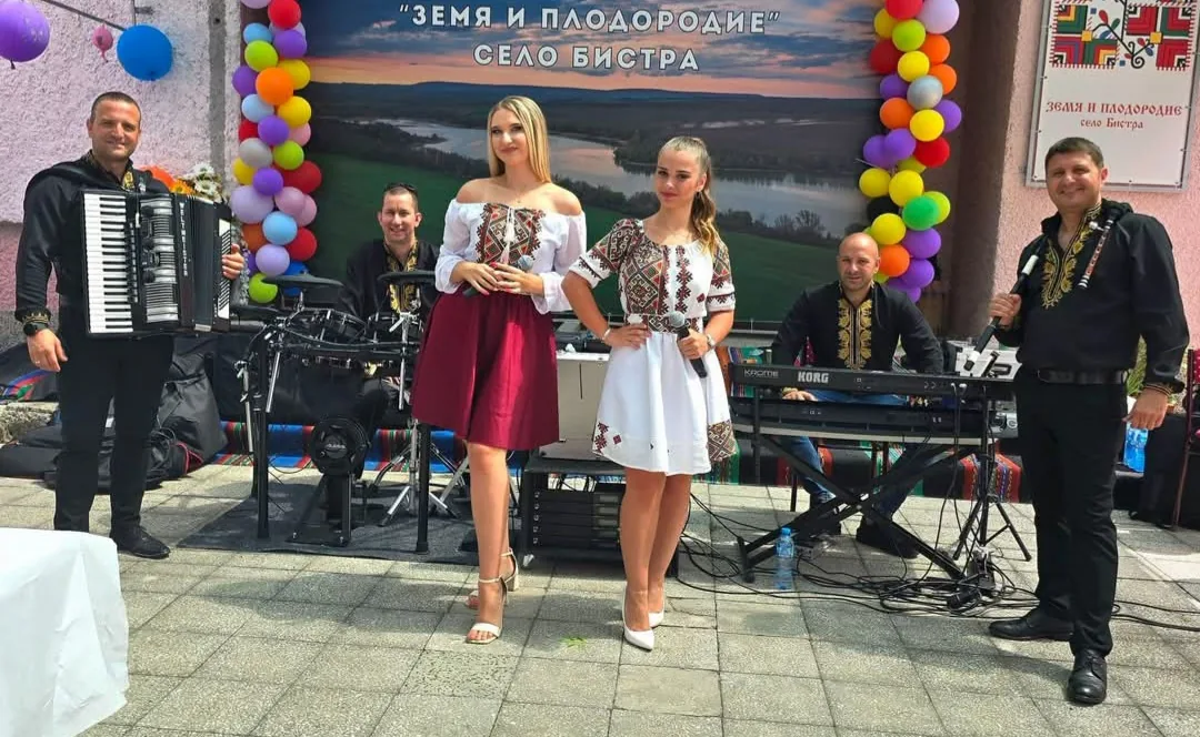 Фолклорни изпълнители и оркестри в цялата България – Оркестър „Камчия“