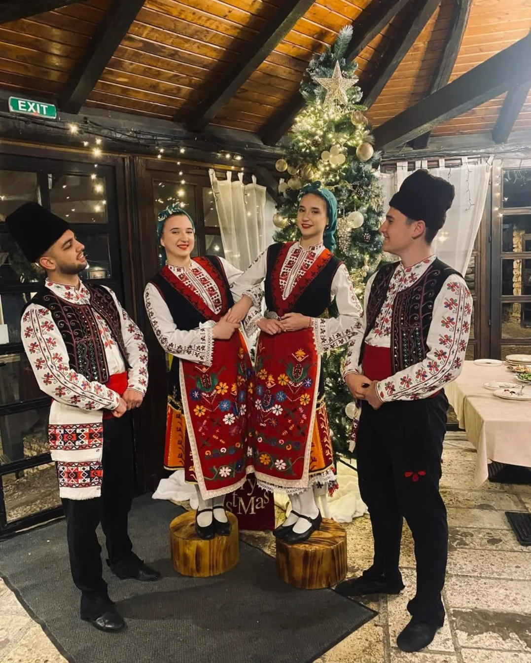 Фолклорни танцови състави за събития в цялата България – Танцова формация „Дивни танци“ – Варна – снимка 2