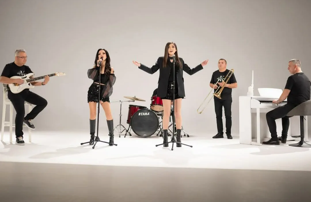 Музикални групи и естрадни изпълнители в цялата България – Prestige Group Music - музикална формация – снимка 2