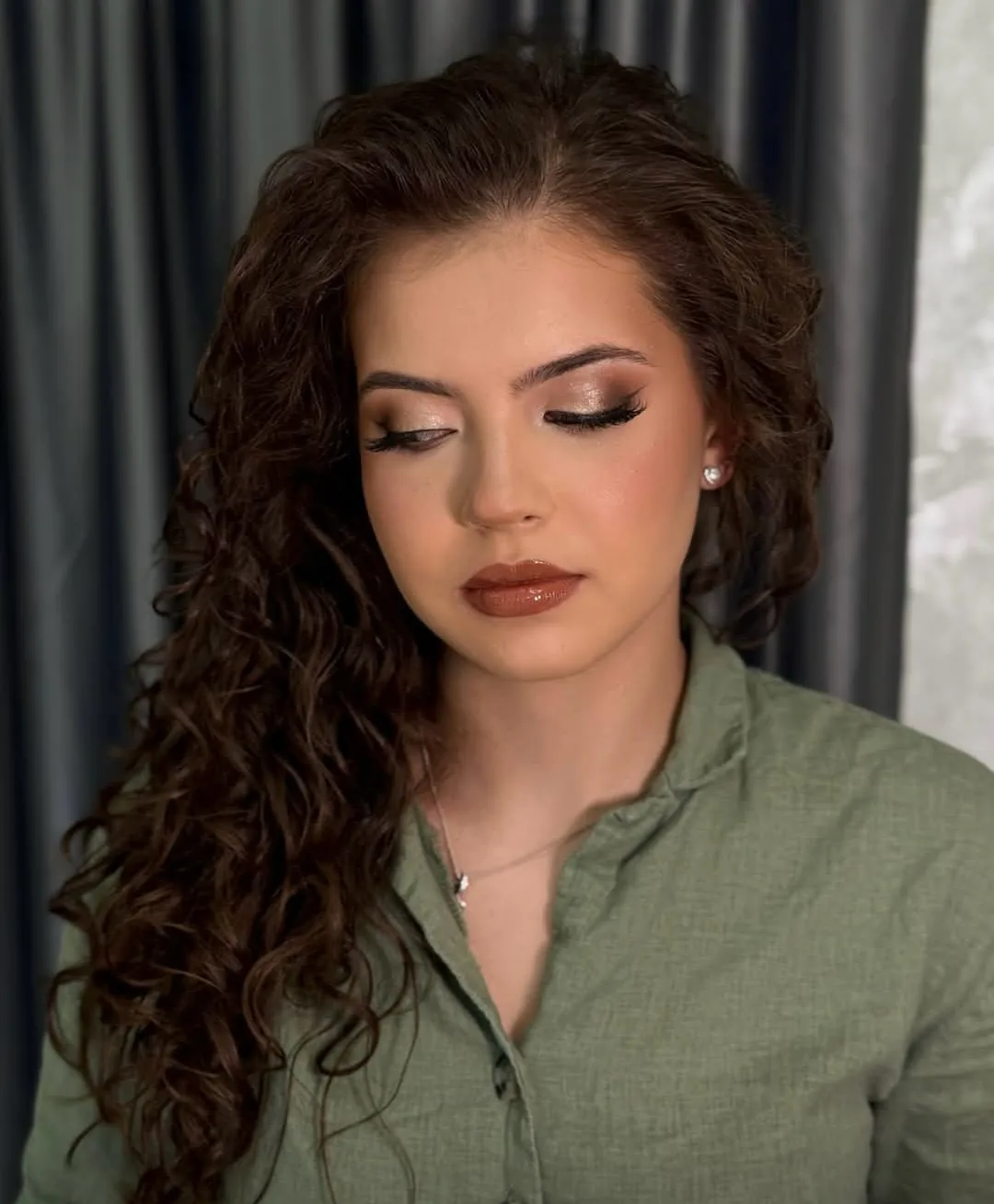 Празничен грим и красота в Бургас – Alex Nikolova make up – професионален грим – снимка 5