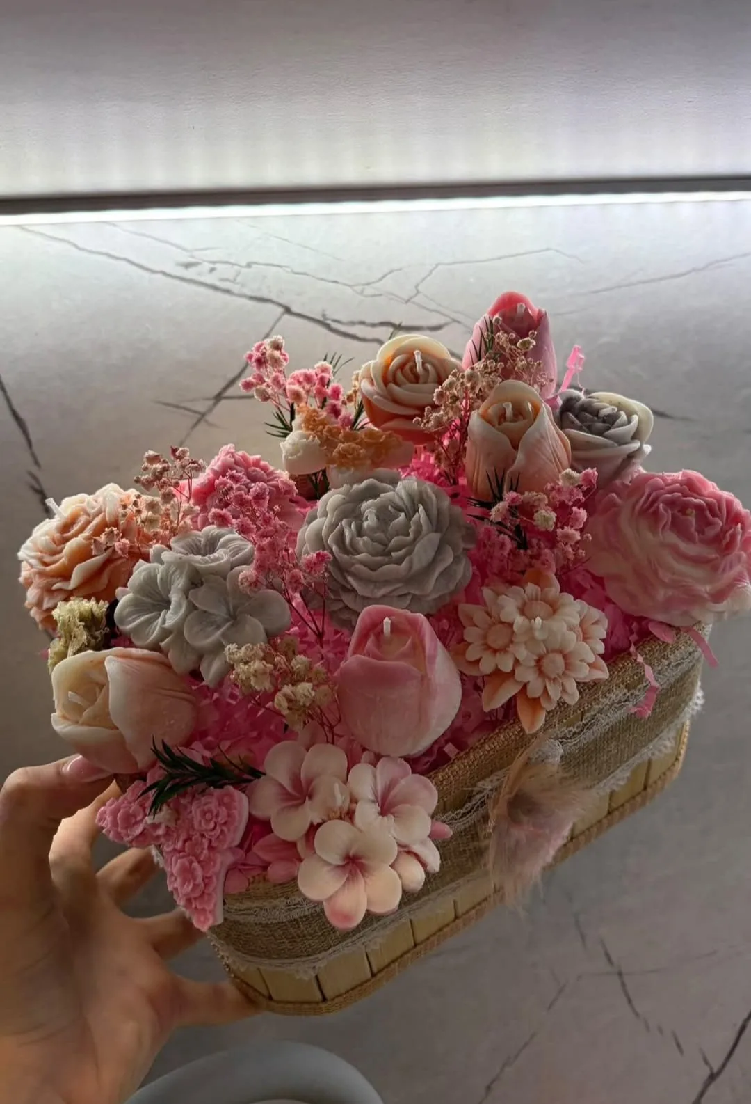 Свещи и ароматни букети в цялата България – Vio Candle Flowers – цветя и букети от восък – снимка 7