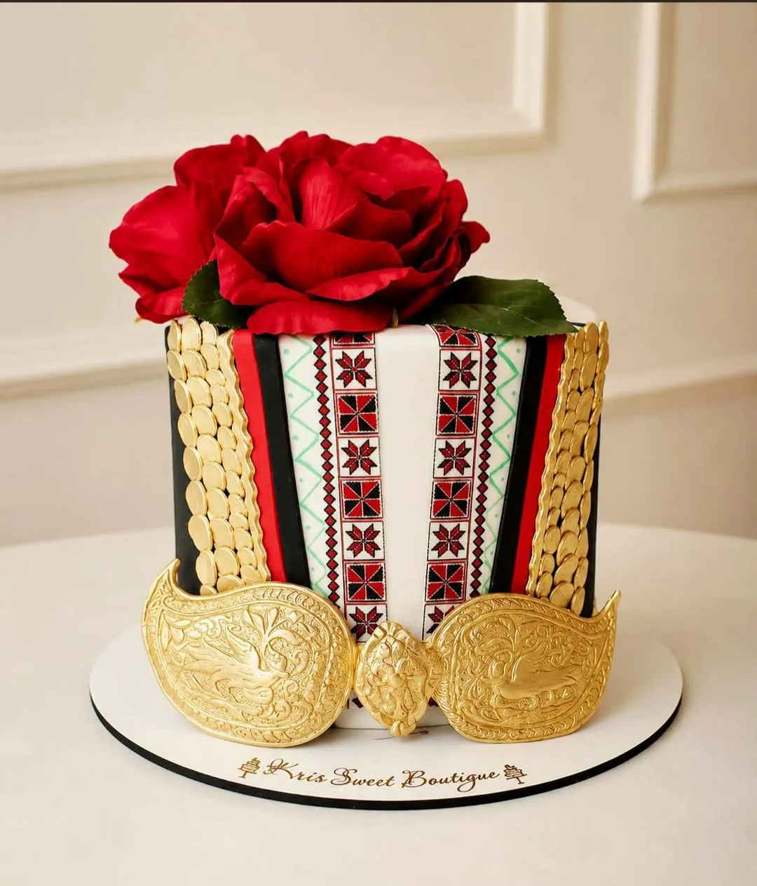 Сладкарници, торти, меденки и шоколад в Лясковец – Kris Sweet Boutique – бутикови торти за всеки повод – снимка 6