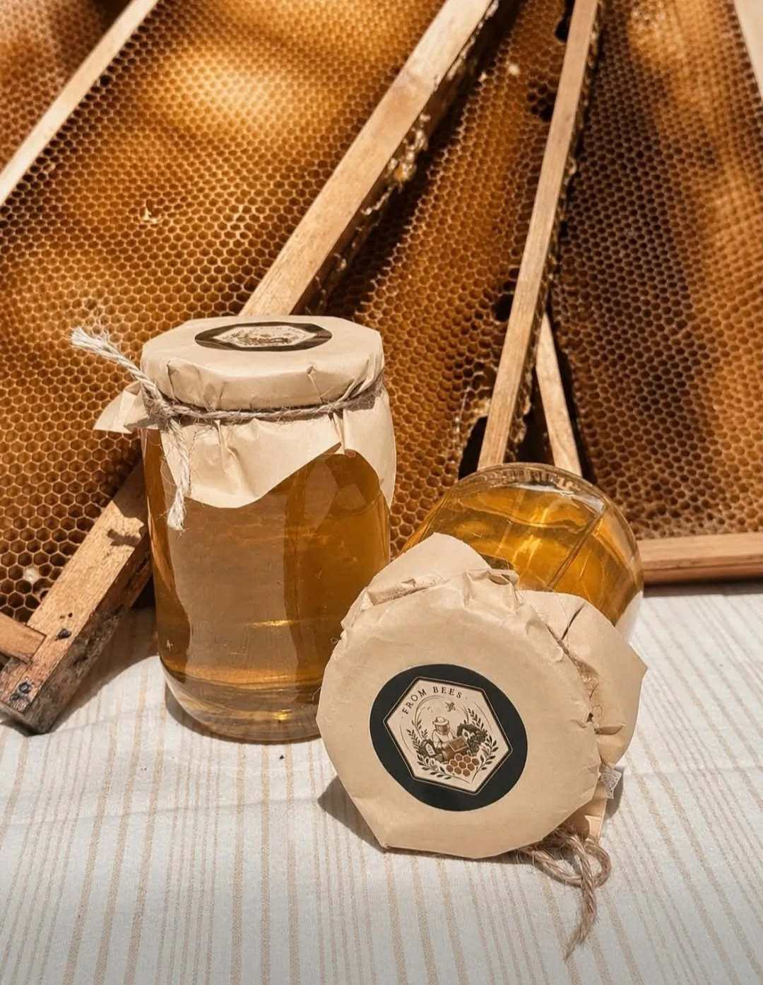 Фермерски пазар в цялата България – From Bees – мед от собствени кошери в с. Черничево, област Пловдив