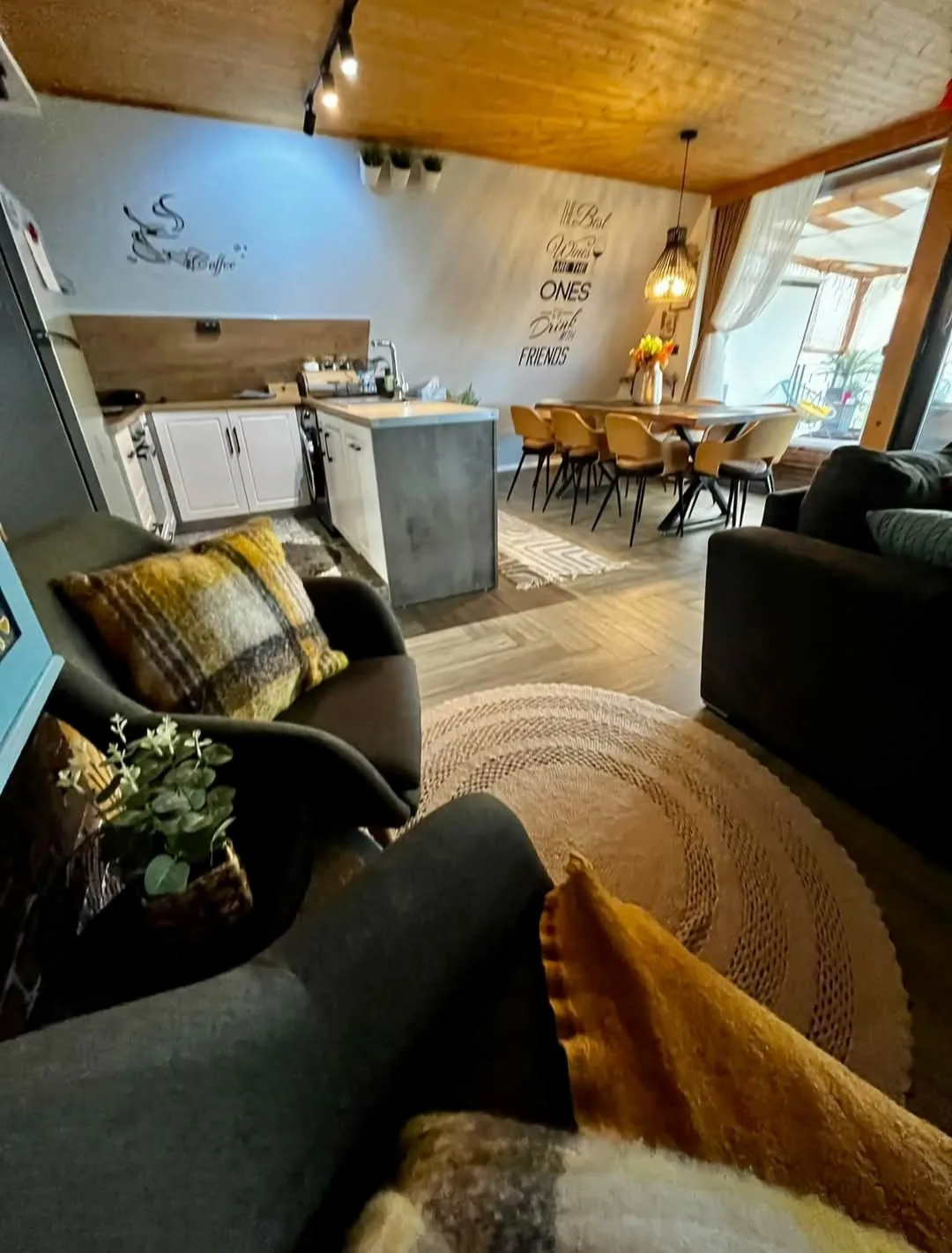 Хижи, вили, еко селища, горски кътове в Терзийско – ALPEA Guest House – къща за гости в Терзийско, област Ло… – снимка 5