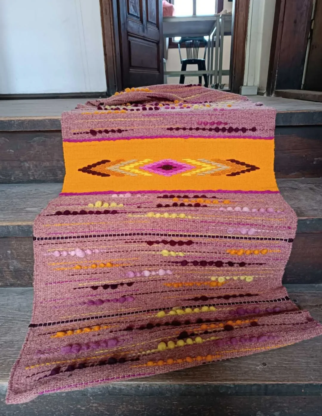 Плетива, текстил и бродерия в Велико Търново – Takala - тъкачница / hand weaving studio. Ръчно тъкани тексти… – снимка 4