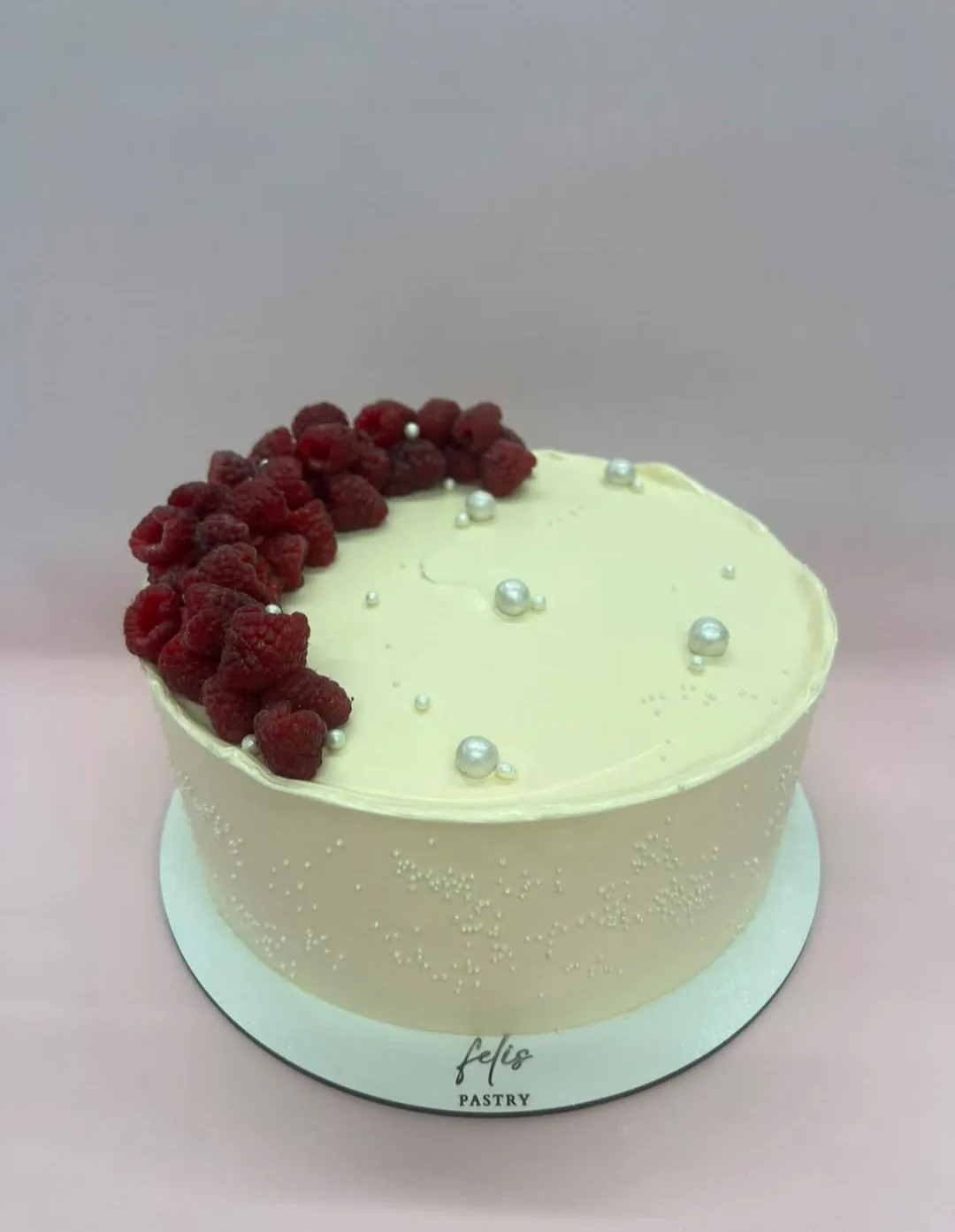 Сладкарници, торти, меденки и шоколад в Сливен – Felis Pastry – сладкарски магазин и сладки изкушения – снимка 2
