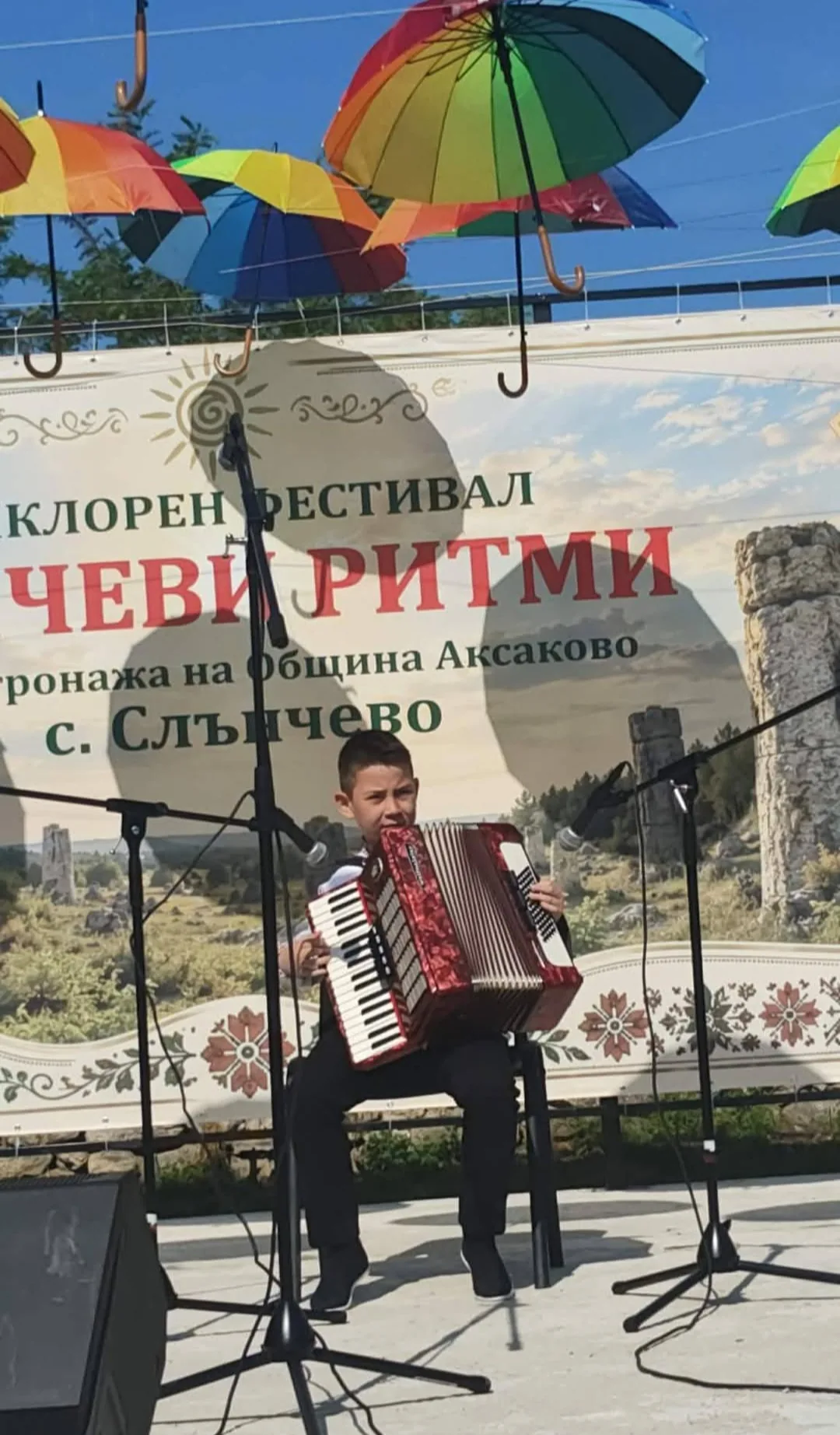 Танци, музика и вокал - всички възрасти в Варна – Акордеонна школа „Бъдеще“ – уроци по акордеон за деца и въ… – снимка 5