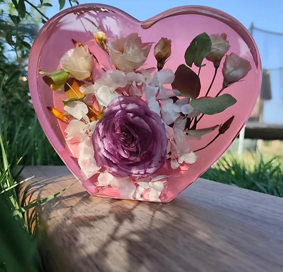 Сватбени аксессуари в Пловдив – Epoxy Art Craft Angel – запазване на булчински букет в епоксидна смола