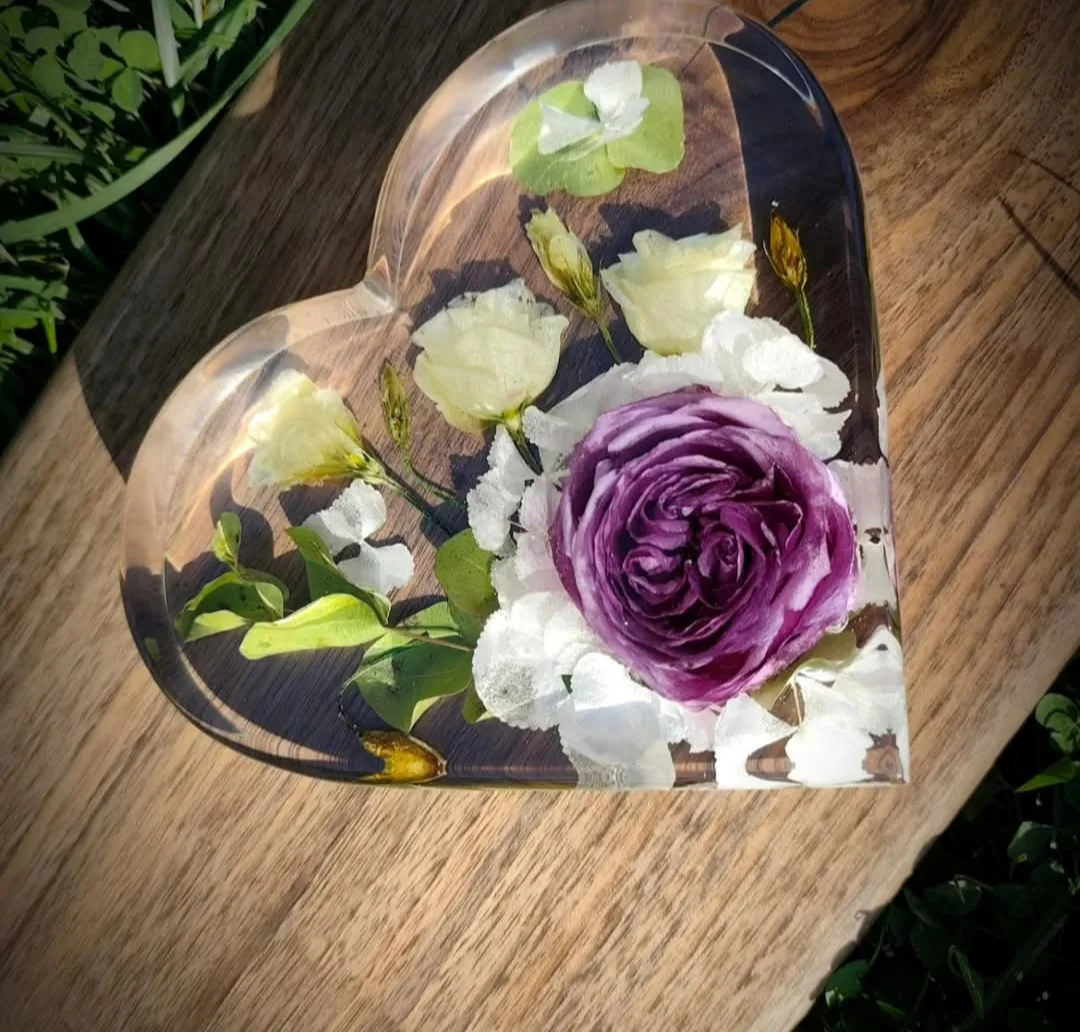 Сватбени аксессуари в Пловдив – Epoxy Art Craft Angel – запазване на булчински букет в епоксидна смола – снимка 3