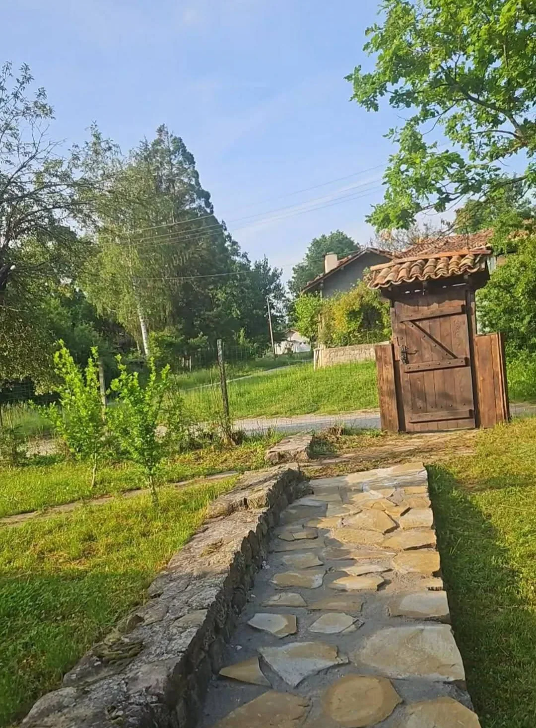 Хижи, вили, еко селища, горски кътове в Елена – Vintage House – къща за гости с джакузи, камина и голям двор… – снимка 5